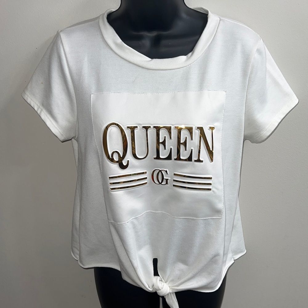 Fashion Nova “Queen OG” Tie Front Crop Top